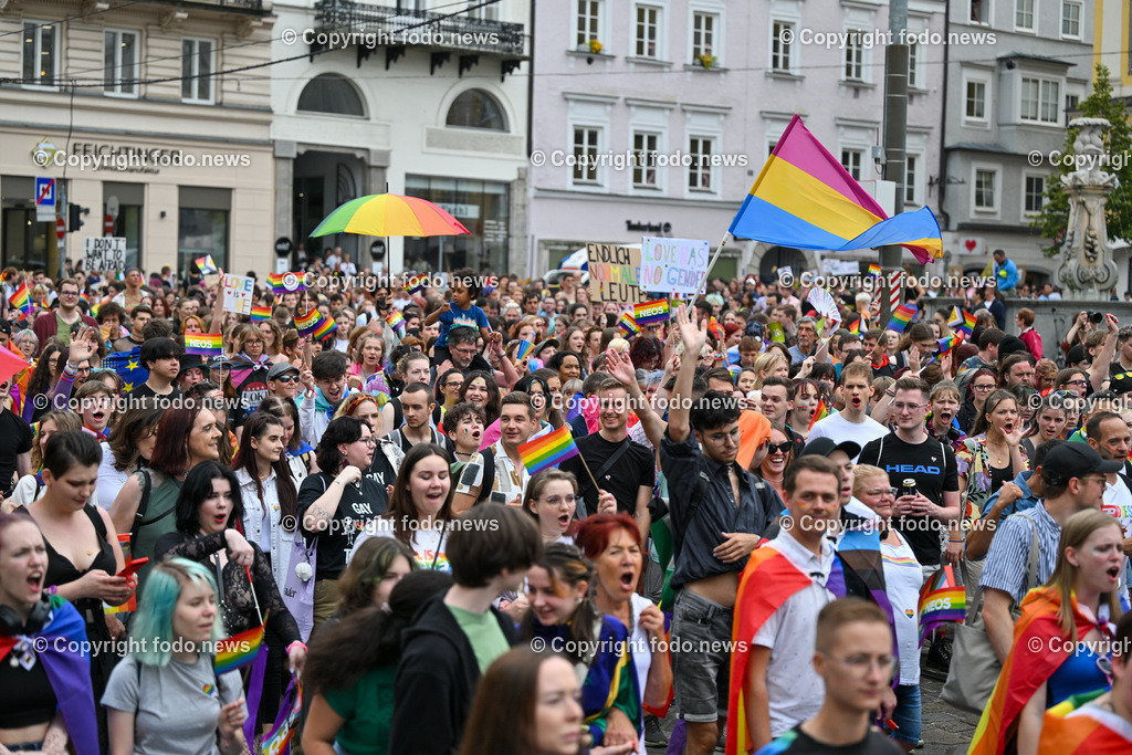 Linzpride 2023_ 24.06.2023-61 | 24.06.2023, Linz, AUT, Linzpride 2023, im Bild Teilnehmer an der Linzpride 2023