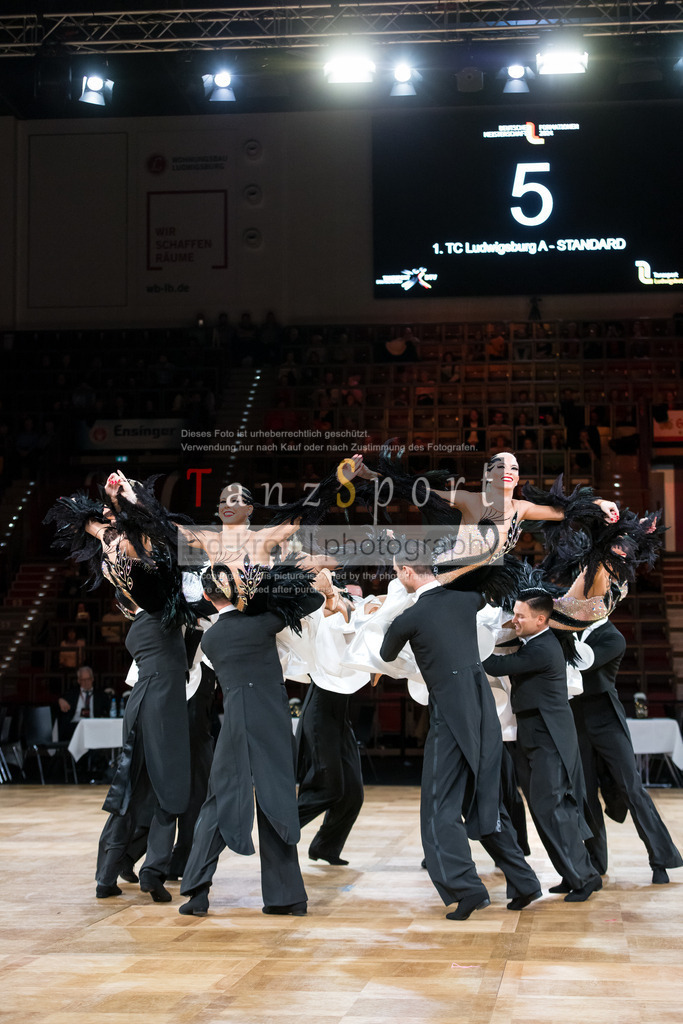 20241109_DM-Formationen_Vorrunde_2561 | Tanzsportbilder, Standardtanz, Lateintanz, WDSF, DTV, LTVB, dancecomp, goc, hessen tanzt, blaues band der spree, walzer, tango, wiener walzer, slowfox, quickstepp, samba, rumba, cha-cha-cha, paso doble. jive, hd-kroft photography, turniertanzsport
