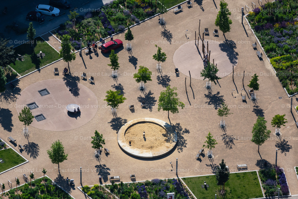 4046096 | ERFURT 14.06.2021 Parkanlage " egapark " im Ortsteil Hochheim in Erfurt im Bundesland Thüringen, Deutschland. Weiterführende Informationen bei: Bundesgartenschau Erfurt 2021 gemeinnützige GmbH. // Park of " egapark " in the district Hochheim in Erfurt in the state Thuringia, Germany. Further information at: Bundesgartenschau Erfurt 2021 gemeinnuetzige GmbH. Foto: Gerhard Launer