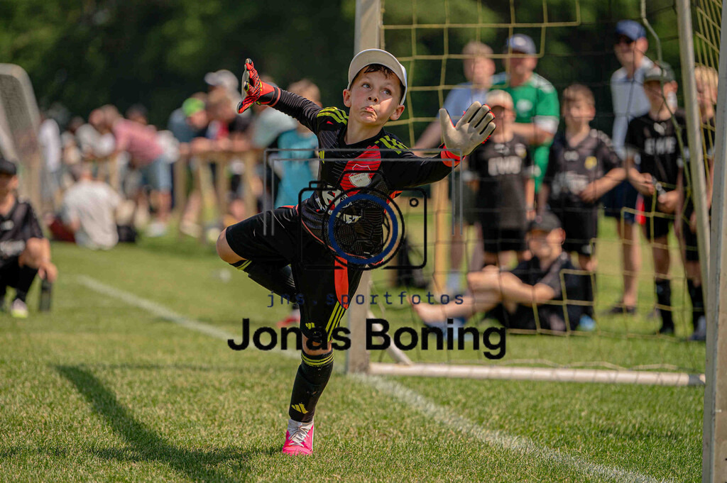 Fußball I E-Junioren I Saison 2025-2026 I OM-Cup Lüsche I Sonntag  I 24361 | jns.sportfotos - Realisiert mit Pictrs.com