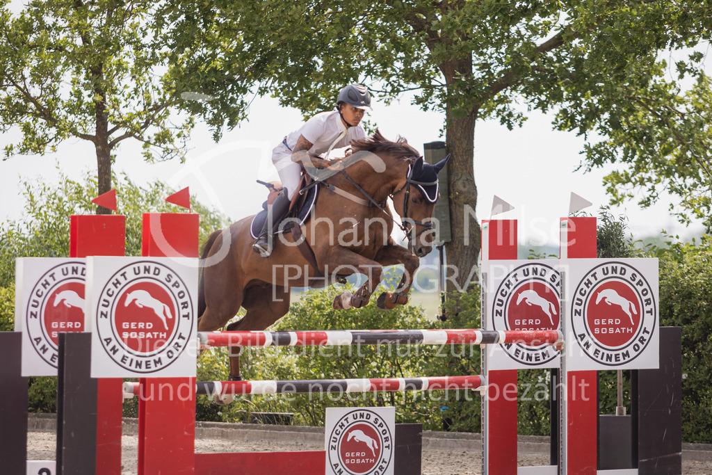 230616_Lemwerder_Springpf-M-762 | Deine schönsten Turniermomente als professionelle Fotos! Entdecke hochwertige Pferdesport-Fotografie im Online-Shop. Jetzt Fotos finden & bestellen!