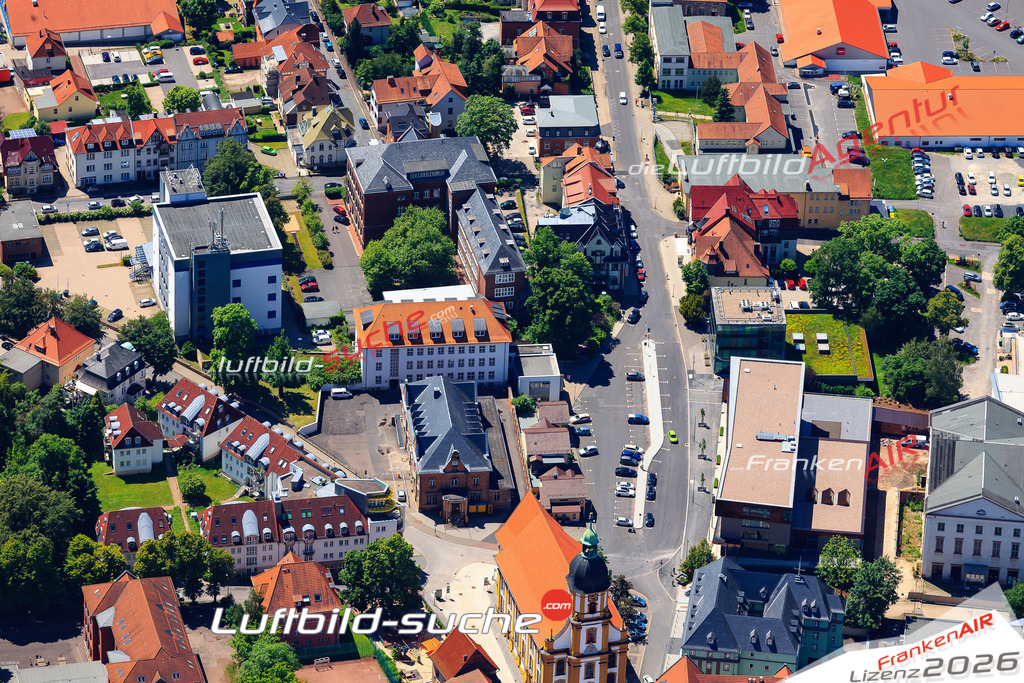 Die Luftaufnahme der Stadt Suhl wurde vom UL-Flugzeug heraus erstellt ( keine Drohne )- hohe Auflösung für beste Qualität