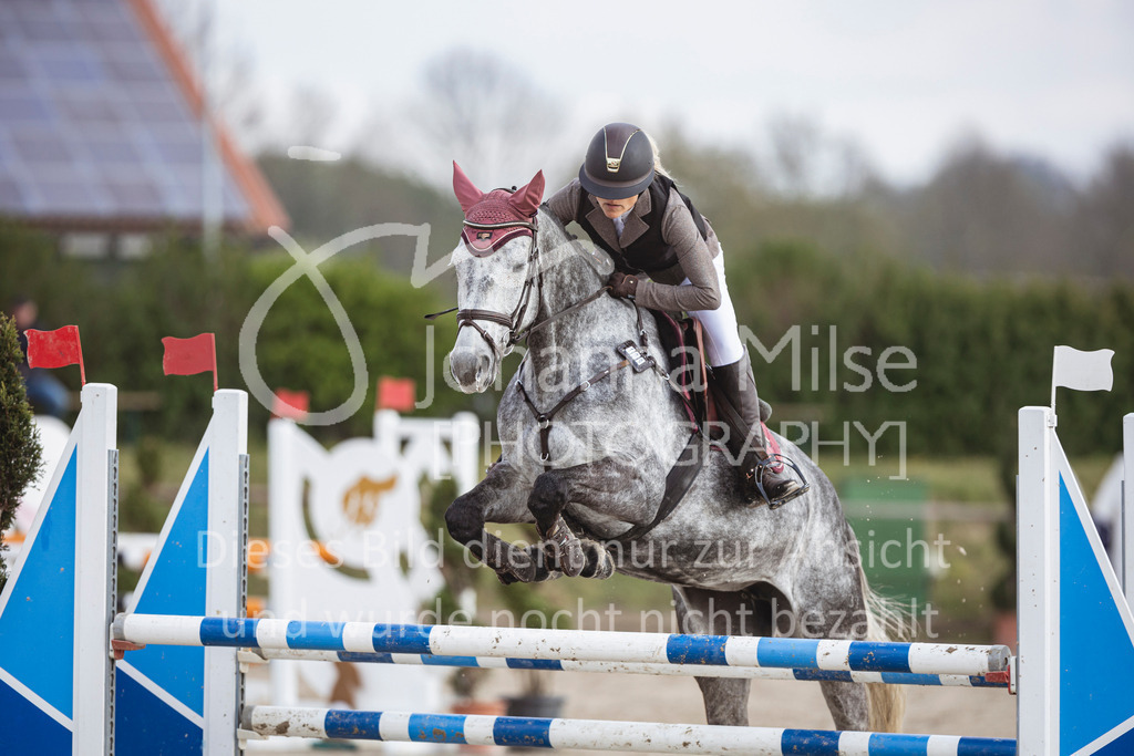 250419_Frühlingsfest_Springpf-L-341 | Deine schönsten Turniermomente als professionelle Fotos! Entdecke hochwertige Pferdesport-Fotografie im Online-Shop. Jetzt Fotos finden & bestellen!