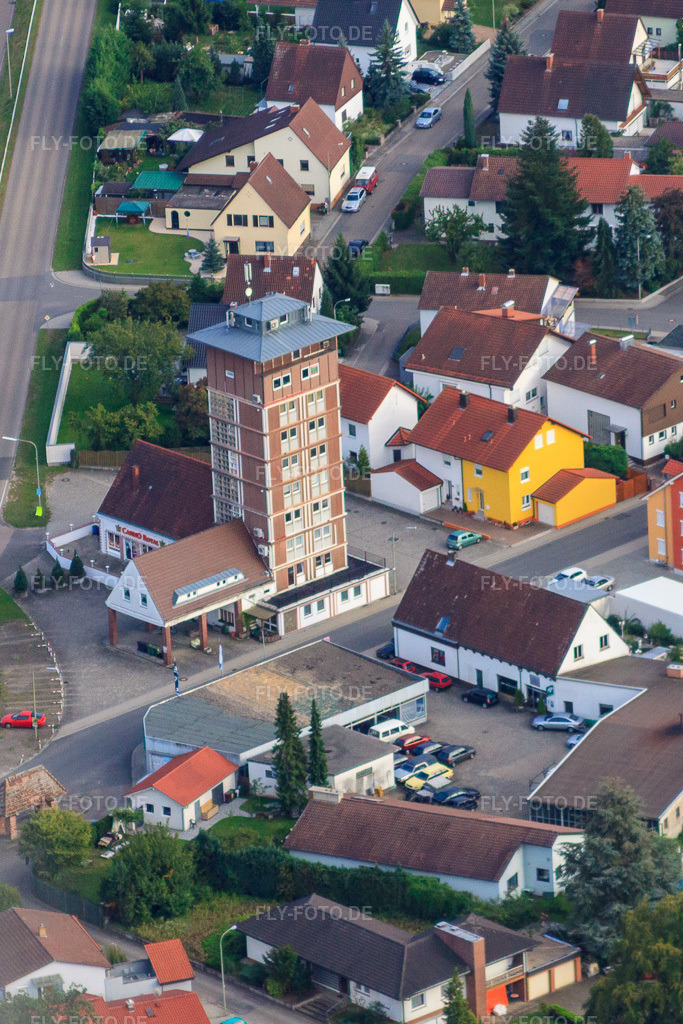 Luftbild: Ludovici Hochhaus in Jockgrim im Bundesland Rheinland-Pfalz in Deutschland. Foto: IMG_44927.jpg vom 03.09.2011 durch Werner Riehm/FLY-FOTO.de