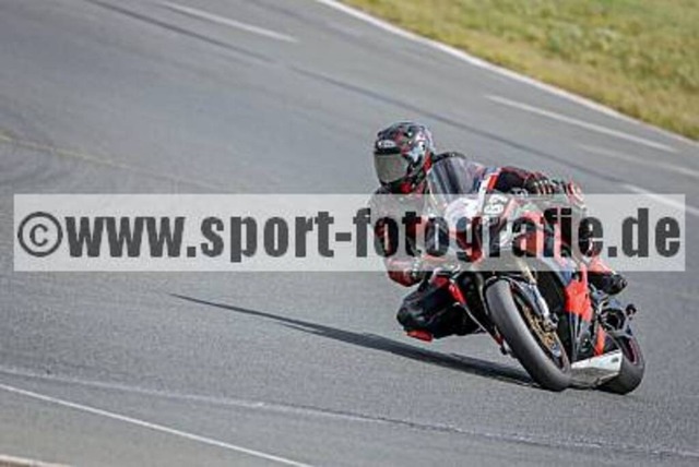 spof3504 | Professionelle Fotos von Sportveranstaltungen, aber auch Hochzeiten und anderen Events. - Realisiert mit Pictrs.com