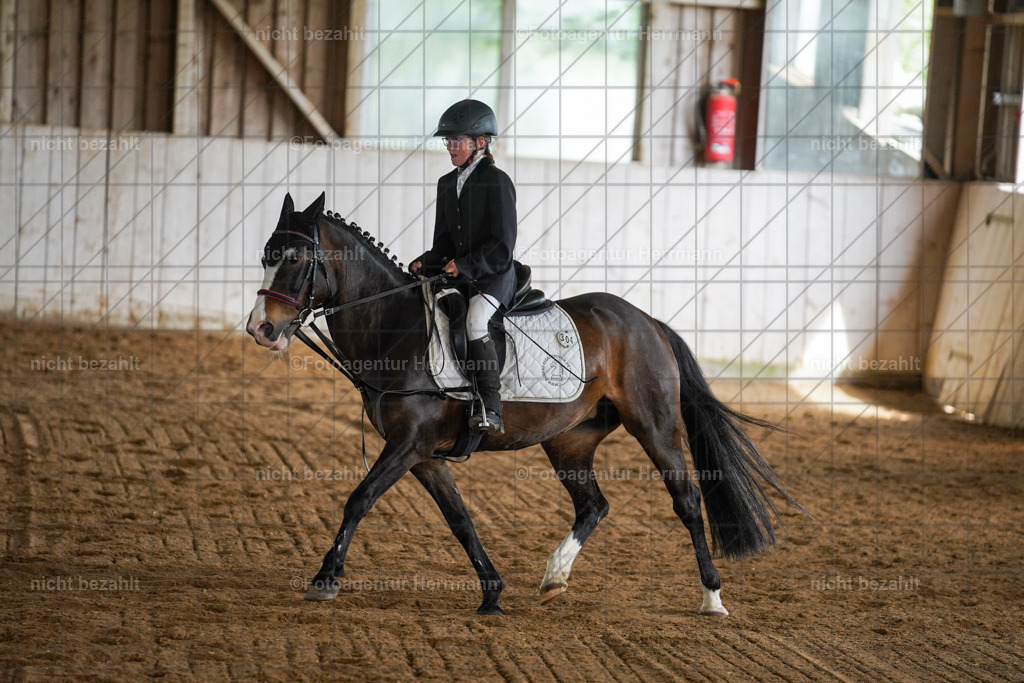 20230521-FAH06052 | Frühjahrsturnier, Landsberg am Lech, 2023, Reitclub Landsberg, Turnierbilder, Fotos Turnier Landsberg, Fotoagentur Herrmann, Turnierfotografen Bayern, Reitsport Fotograf, Pferde Fotograf
