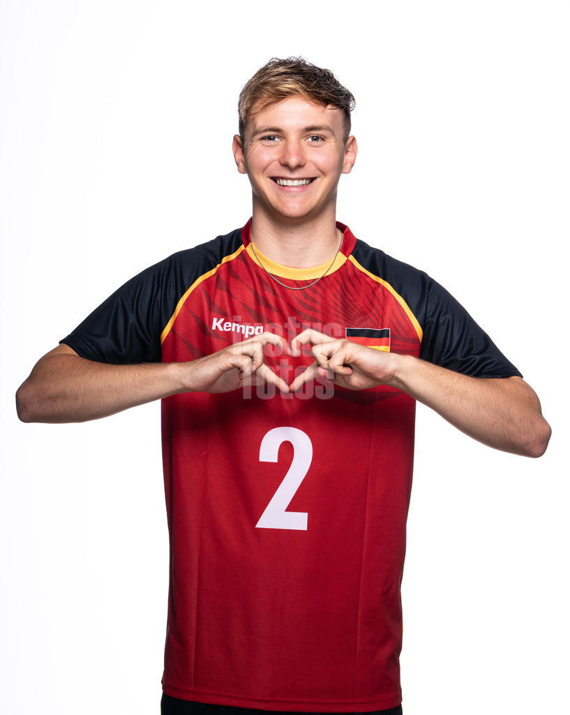Volleyball | Männer | Portraittermin | Pressetermin | Nationalmannschaft | 12.05.2024 | Leonard 'Lenny' Graven Portrait