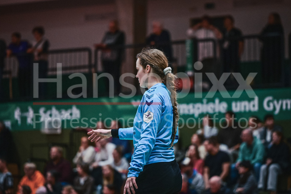 Handball, 2. Bundesliga Frauen, SV Werder Bremen - TuS Lintfort | v.li.: Wioleta Pajak (Torhüterin, Torwart, SV Werder Bremen, 32) Portrait, Nahaufnahme, Einzelfoto, Einzelbild