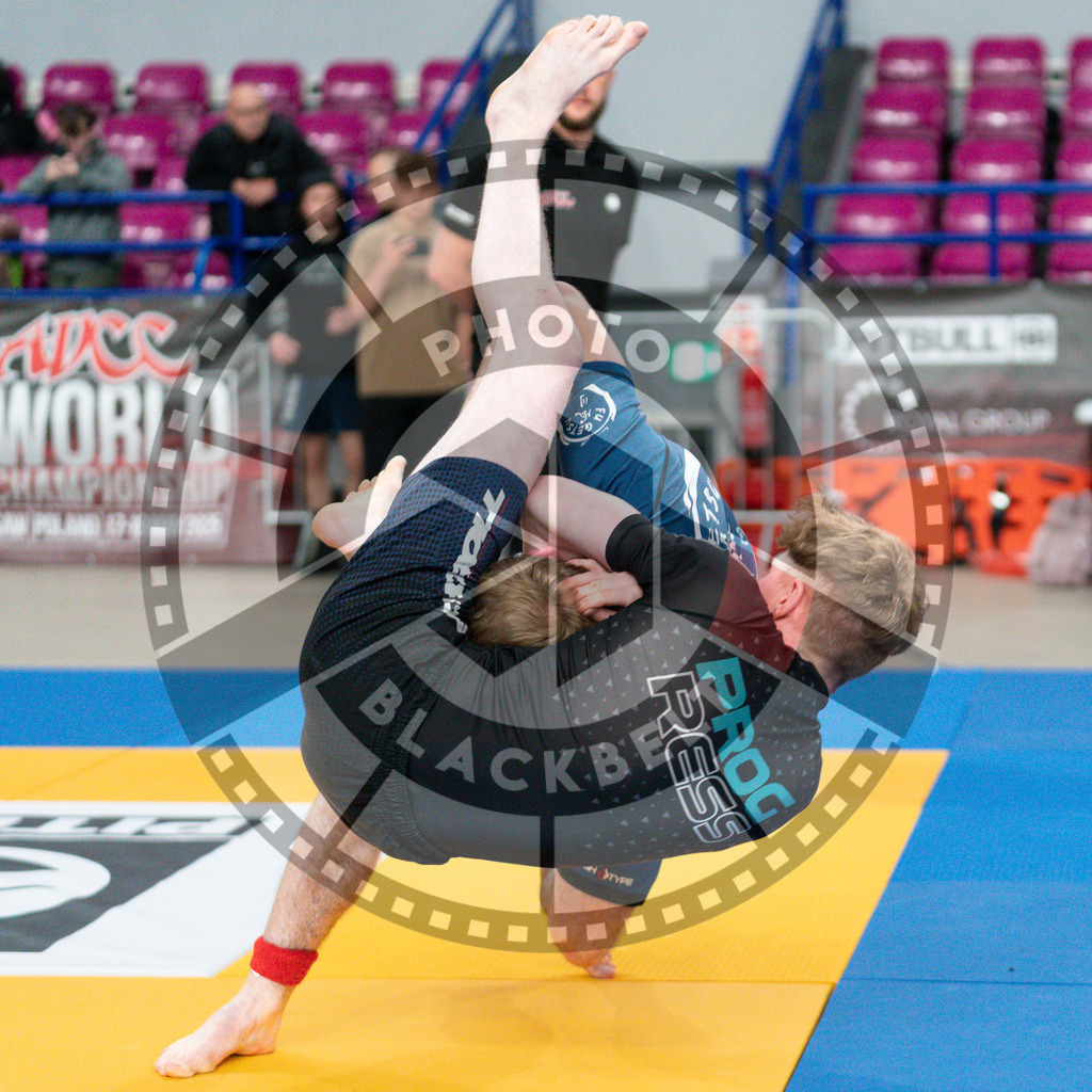 20250517PBB5749 | Athletes compete during the first day of the ADCC Amateur World Championship on May 15, 2025 in Warsaw, Poland. © Chiara Dazi / photoblackbelt