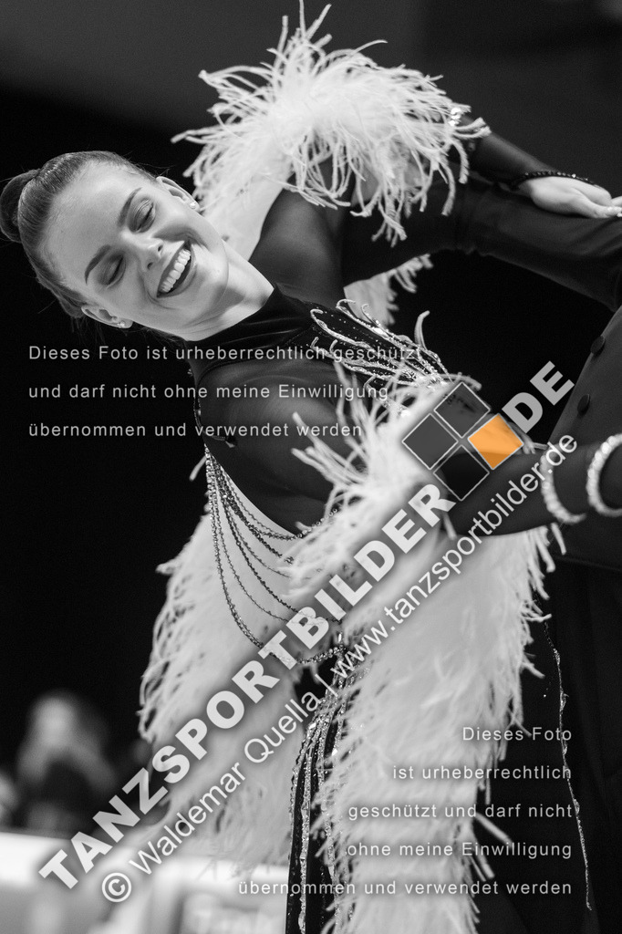 20250111-10169 | Hier finden Sie Tanz Bilder vom Latein und Standard Formationen tanzen. Sportbilder vom Tanzsport. Schöne Fotos und von Weltmeisterschaft, Europameisterschaft, Bundesliga, Regionalliga, Oberliga und Landesliga sowie von GOC Stuttgart, DanceComp, WM Bremen