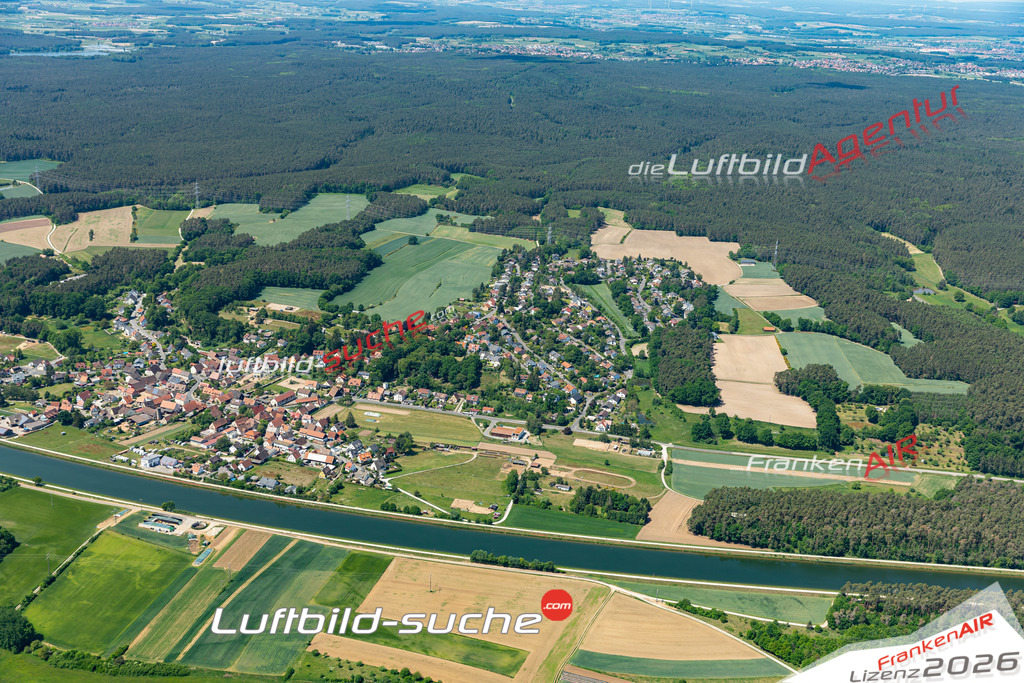 Aktuelles Luftbild von kleinseebach moehrendorf - Die Luftaufnahme wurde 2020 mittels UL-Flugzeug erstellt ( keine Drohne ) - hochauflösende Kamera-Systeme von  Canon -Beste Qualität - Für grossformatige Ausdrucke geeignet. Die Geschenkidee !