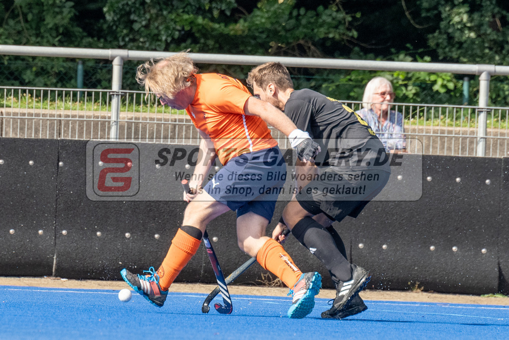 SFE_20240817_0020 | Krefeld, Deutschland, 17.08.2024:  European Cup for Recreational Hockey Players im KTHC Stadion Rot-Weiss Köln Tennis and Hockey Club am 17.08.2024 in Krefeld, Deutschland. (Foto von Stephan Fehrmann)Krefeld, Germany, 17.08.2024: European Cup for Recreational Hockey Players in KTHC Stadion Rot-Weiss Köln Tennis and Hockey Club at 17.08.2024 in Krefeld, Deutschland. (Foto from Stephan Fehrmann)