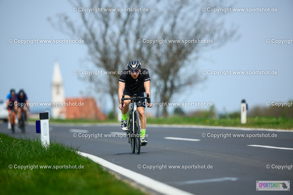 244_TRA56369 | Neusiedlersee Radmarathon 2026@sportshot_your_pictrs #yourpictures#roadtowm2029 #nrm #neusiedlerseeradmarathon #neusiedlersee #neusiedlerseetourismus #burgenland #mörbisch #nrm26 #burgenlandtourismus #voglundco #poweredbyburgenlandtourismus #radsport #rad #marathon #ucigranfondo #visitburgenland #ucigranfondoworldseries