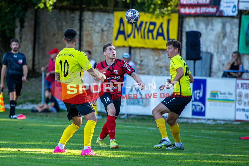 Kärntner Liga | Kärntner Liga ATUS Ferlach - ASKÖ Köttmannsdorf am 02.09.2023 in Ferlach
(Sportplatz), Austria, (Photo by Ernst Krawagner sport-fan.at) - Realisiert mit Pictrs.com