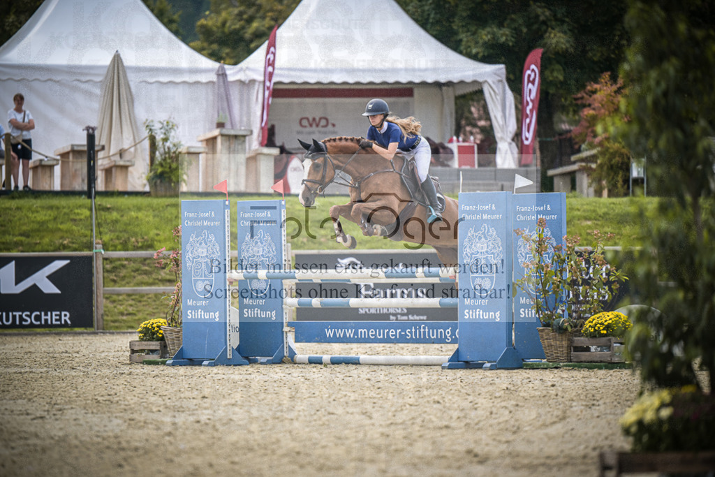 DOS_5702 | Entdecke hochwertige Reitturnierfotos von Foto Oger. Professionell, emotional und authentisch – jetzt Lieblingsmomente im Shop bestellen.Deutschlandweite Turnierfotografie. - Realisiert mit Pictrs.com