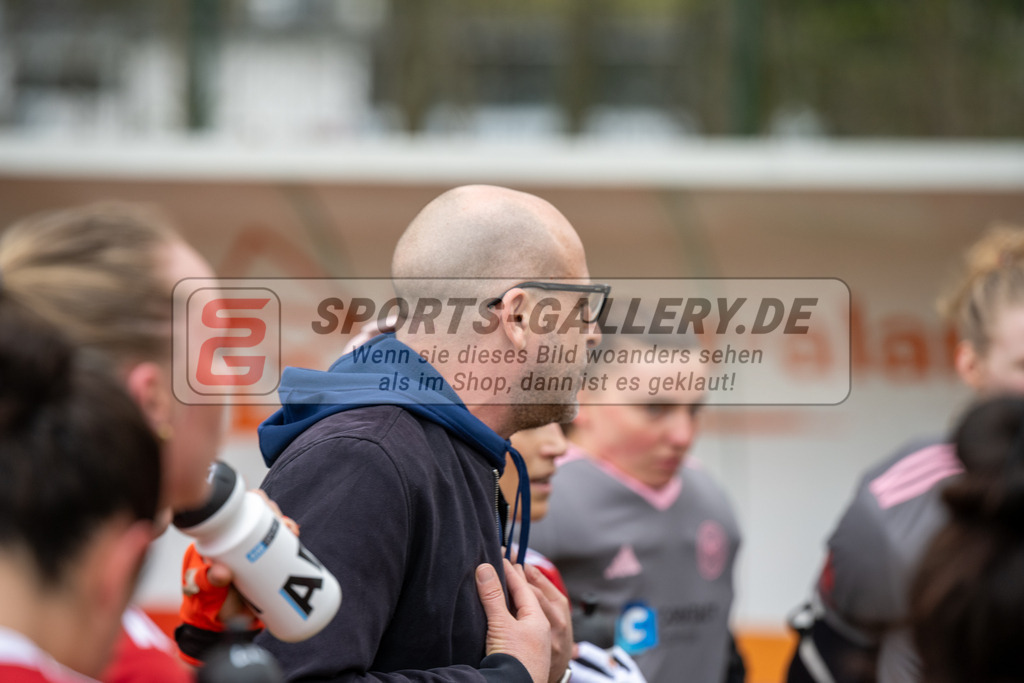 SFE_20260321_0052 | Köln, Deutschland, 21.03.26: Feldhockey 1. Bundesliga Damen zwischen Rot-Weiss Köln - Bremer HC im REWE Sportpark am 21.03.2026 in Köln, Deutschland. (Foto von Stephan Fehrmann)Köln, Germany, 21.03.26: Feldhockey 1. Bundesliga Damen between Rot-Weiss Köln - Bremer HC in REWE Sportpark at 21.03.2026 in Köln, Deutschland. (Foto from Stephan Fehrmann)
