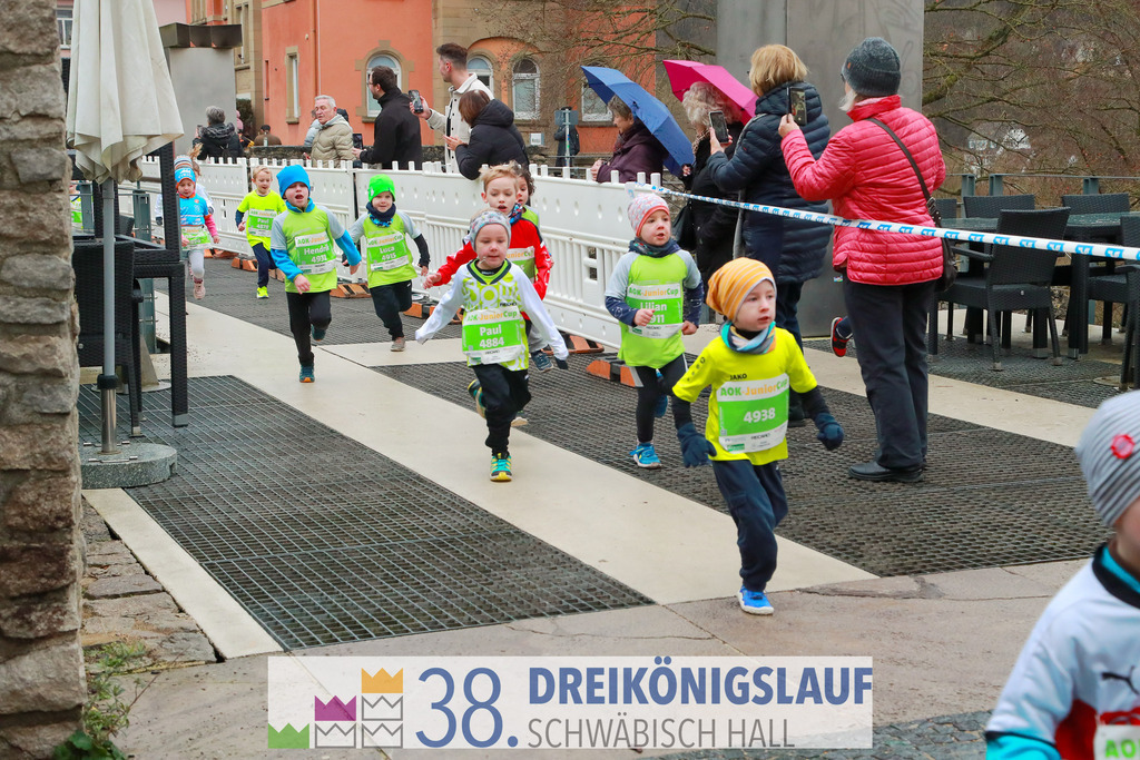 400m AOK Junior Cup | 3 Koenigslauf 2024 400m AOK Junior Cup - Realisiert mit Pictrs.com