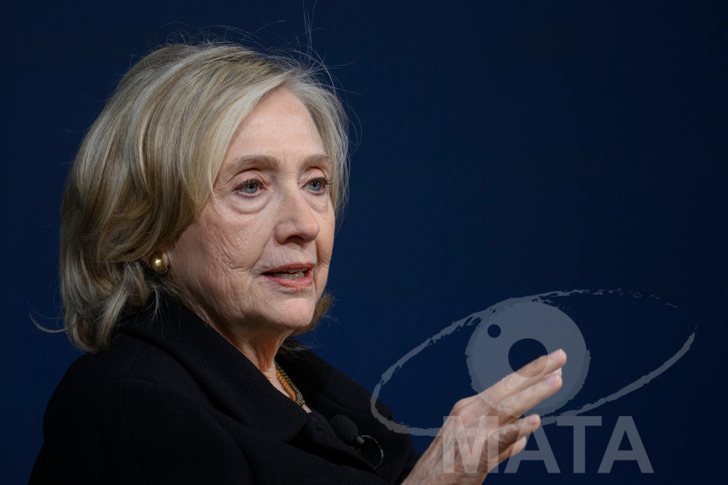 _DWA3789 | Die US-Politikerin Hillary Clinton auf der Veranstaltung Bridging Scholarship and Statecraft im Rahmen der Münchner Sicherheitskonferenz 2026. München, 13.02.2026 Bayern Deutschland  - Realisiert mit Pictrs.com