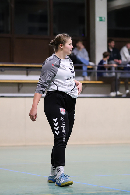Handball I Damen I Saison 2025-2026 I Verbandsliga Süd I HSG Kalkberg 06 - MTV Dänischenhagen I 14.12.2025.158 | Noa-Marie Teegen (16, MTV Dänischenhagen) - Realisiert mit Pictrs.com