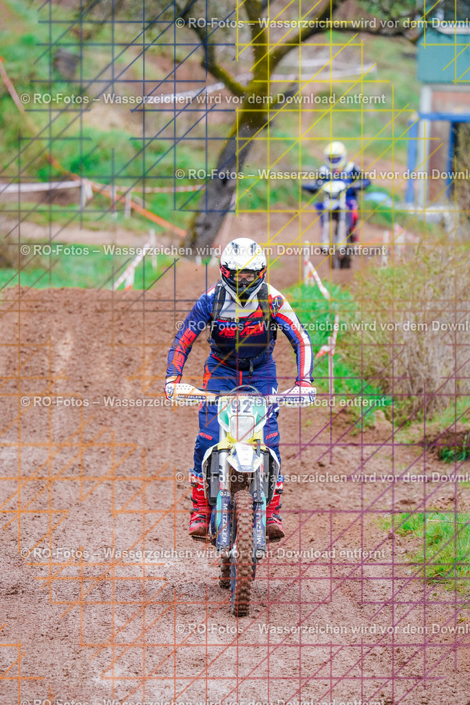 4 Lauf Mernes-115 | Sportfotografie von RO-Fotos: Motorsport, Motocross, Enduro, Laufveranstaltungen und Triathlon. Professionelle Fotos von Sportlern und Events. - Realisiert mit Pictrs.com