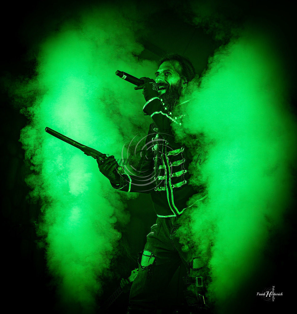 F.U.C.K Burgebrach | Frank Herberich Fotografie, Frank Herberich, Fotografie, Hochzeit, Portrait, St. Peter Ording, Ording, Westerhever, Nordsee, Frank Fotografie, Hardheim,  Odenwald,Walldürn, Band,Eventfotografie - Realisiert mit Pictrs.com