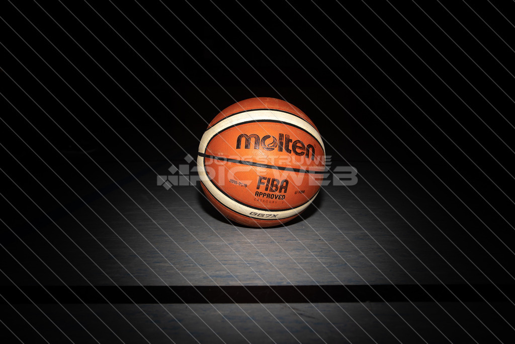 Basketball_single_20210909_JSpicselweb_EOSR0152 | Dein Fotograf aus dem Landkreis Stade für Sport und Events - Realisiert mit Pictrs.com