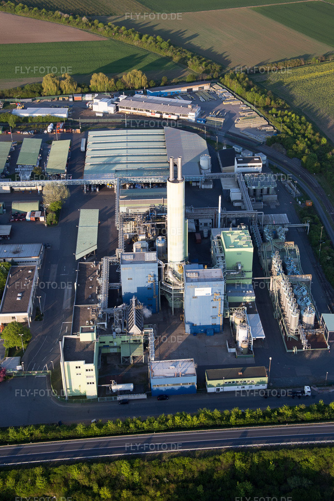 Luftbild: Industrie- und Gewerbegebiet NO HIM in Biebesheim am Rhein im Bundesland Hessen in Deutschland. Foto: IMG_077730.jpg vom 23.04.2015 durch Werner Riehm/FLY-FOTO.de
