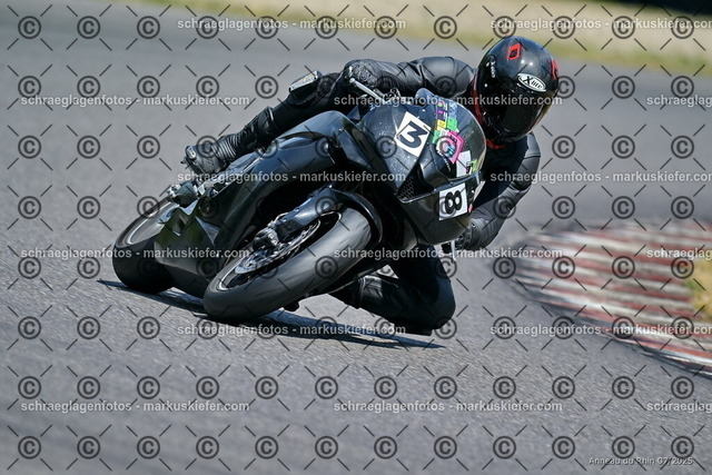 25bt04-1127 | markuskiefer.com - Realisiert mit Pictrs.com