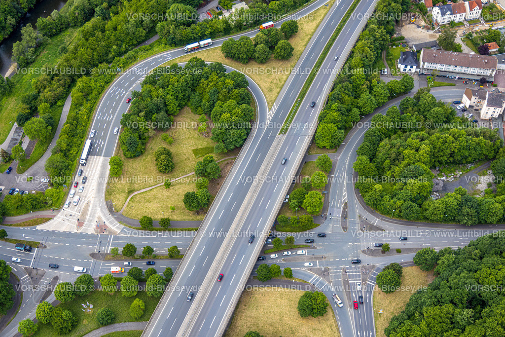 Arnsberg220601267 | Luftbild, Autobahn A46 Anschlussstelle  Neheim-Süd, Neheim, Arnsberg, Sauerland, Nordrhein-Westfalen, Deutschland