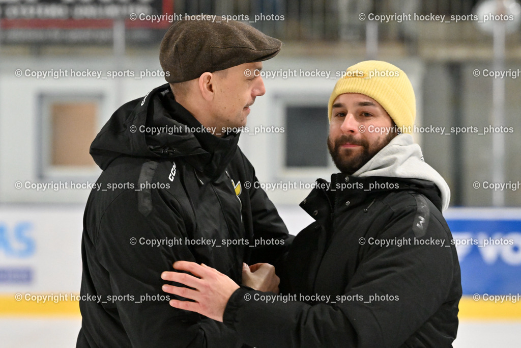 ESC Steindorf vs. EC Hornets Spittal 25.2.2024 | Headcoach EC Hornets Spittal ORZETEK Florian, Assistentcoach ESC Steindorf Gasser Daniel, ESC Steindorf vs. EC Hornets Spittal 25.2.2024, ESC Steindorf vs. EC Hornets Spittal 25.2.2024 am 25.02.2024 in Steindorf (Ossiachersee Halle), Austria, (Photo by Bernd Stefan)