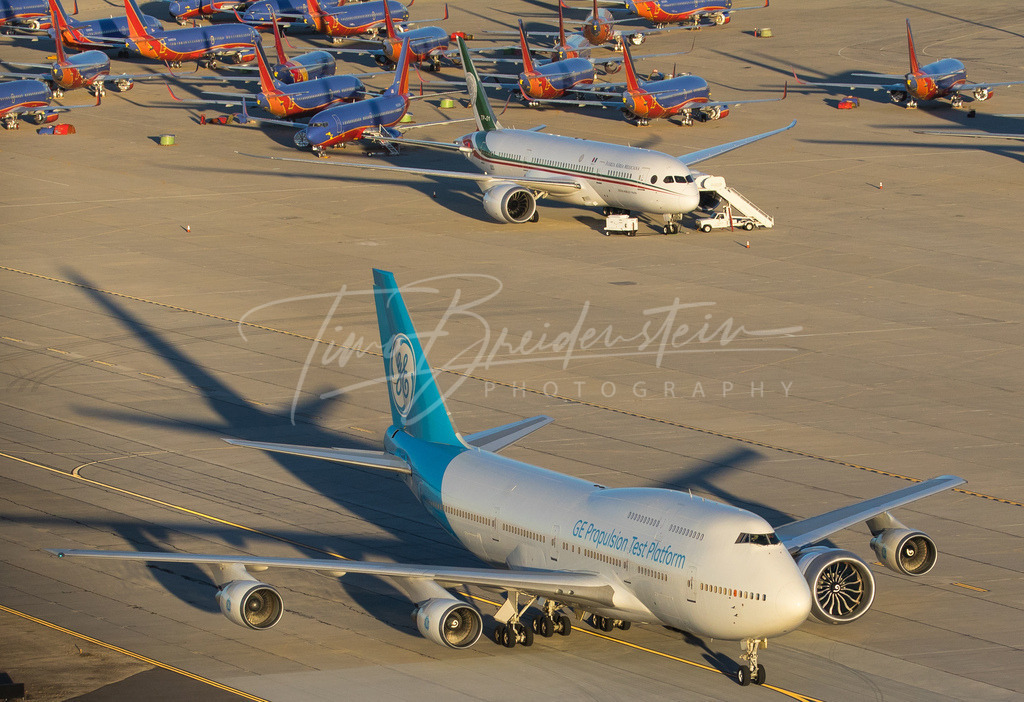 031 | Buy high-quality aviation and travel photography prints by professional photographer Timo Breidenstein. Authentic images, professionally printed, worldwide shipping. - Realisiert mit Pictrs.com