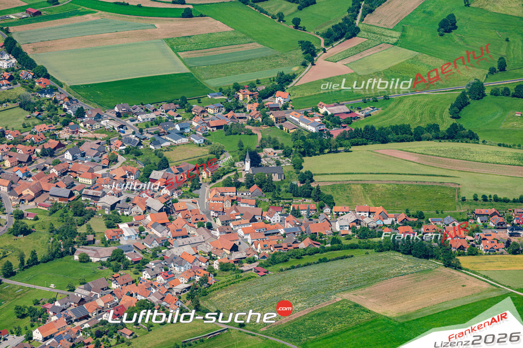 Das Luftbild der Stadt Schondra wurde 2019 vom Flugzeug heraus erstellt (keine Drohne) Aufnahmehöhe ca.400 Meter- hohe Auflösung- beste Druck-Qualität garantiert!
