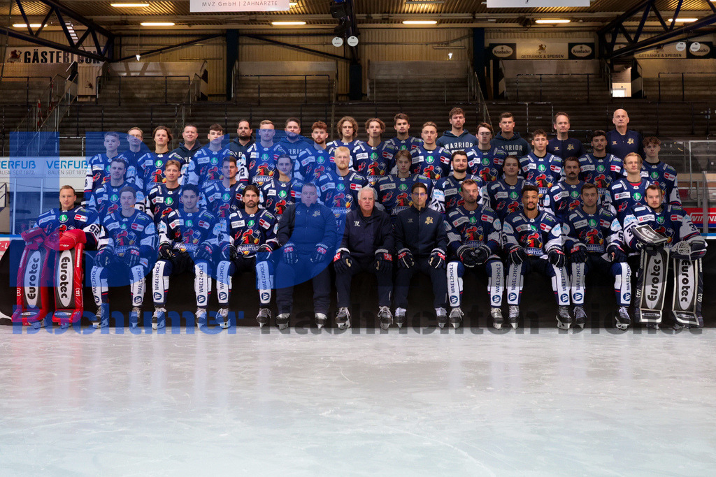 Deutsche Eishockey Liga (DEL): Iserlohn Roosters Teamshooting {date} -  | {headline}(Foto: Sebastian Sendlak / BOND) - Realisiert mit Pictrs.com