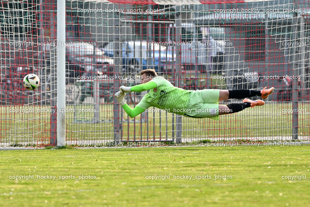 KAC 1909 vs. Union Matrei | #1 Florian Magnes KAC 1909, Flugeinlage, KAC 1909 vs. Union Matrei, KAC 1909 vs. Union Matrei am 21.03.2026 in Klagenfurt (Sportplatz KAC), Austria, (Photo by Bernd Stefan)