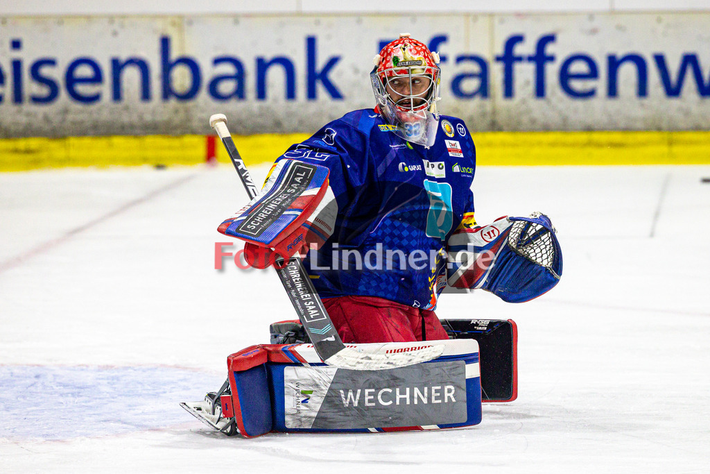 EC Peiting vs SC Riessersee | Eishockey Oberliga Süd 2023/2024, EC Peiting vs SC Riessersee,
Andreas MAGG (ECP Goali 32) in Aktion,
2023-10-20 in Peiting (Eisstadion)
32 Andreas MAGG (ECP Goali 32)
Copyright: WolfgangxLindner foto-lindner.de