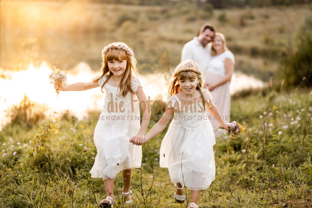 Alex-Babybauch-26 | Die Fotomamis – Eure Fotografen für Babybauch-, Neugeborenen-, Familien-, Kindergarten- und Hochzeitsfotografie. Mit Feingefühl, Leidenschaft & Liebe zum Detail.