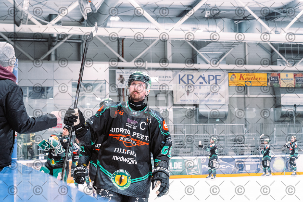 Alligators_vs_Passau_03_12_2025-78 | Höchstadt Alligators Fotogalerie: Eishockey-Action aus Franken. Professionelle Spielfotos, Portraits & Stadionbilder zum Download. Jetzt entdecken! - Realisiert mit Pictrs.com