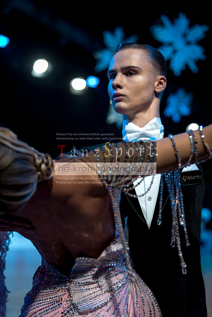 20251214_Baltic-Trophy_2767-2 | Tanzsportbilder, Standardtanz, Lateintanz, WDSF, DTV, LTVB, dancecomp, goc, hessen tanzt, blaues band der spree, walzer, tango, wiener walzer, slowfox, quickstepp, samba, rumba, cha-cha-cha, paso doble. jive, hd-kroft photography, turniertanzsport