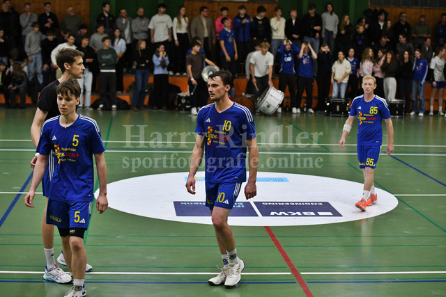 SSG Metten : TV Eggenfelden | lange Gesichter bei Spielern und Fans - Realisiert mit Pictrs.com