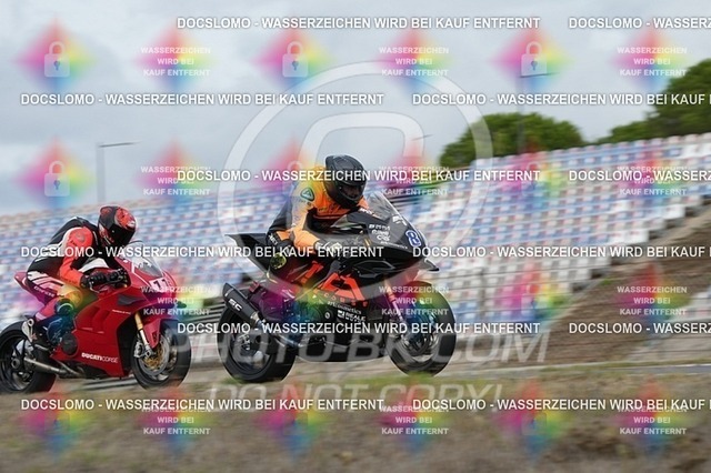 2025_10_30_PBK_13093 | Sportfotografie; SlowMotion; Video; Rennstrecke; Hafeneger; RSE; Speer; Trackday; Motorsportarena; Hockenheimring; Brno; Most; Barcelona; Valencia, Benny; Kaetzmer;