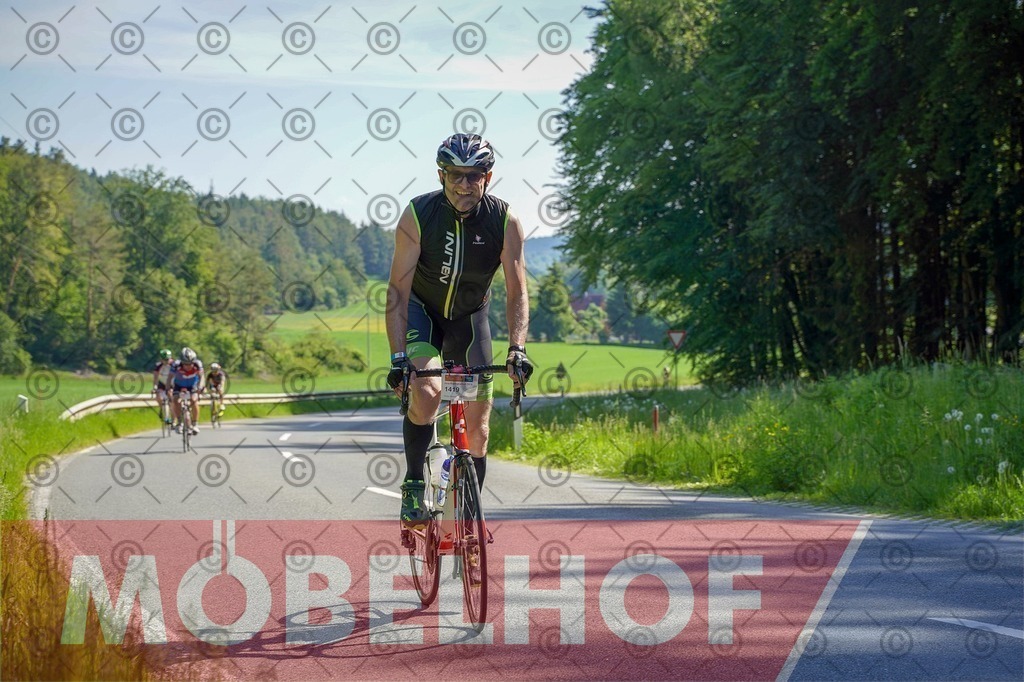 cyclist-4276083_1280 | Rad, Jura, Radmarathon, Lupburg, Radtouren, BDR,  - Realisiert mit Pictrs.com