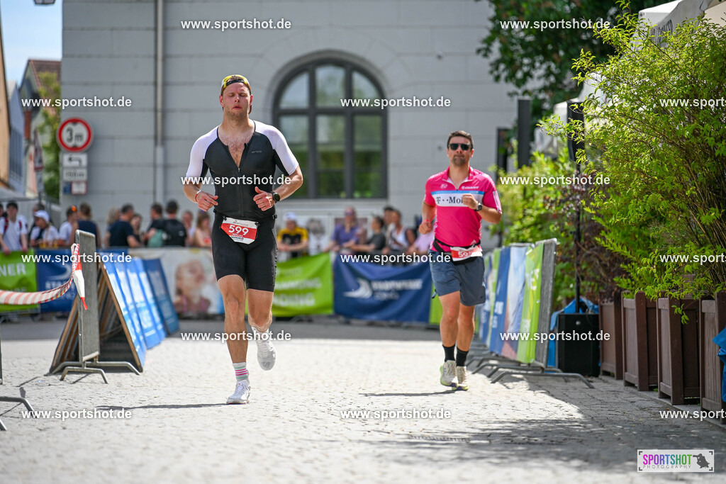 SZI_9137 | Stadttriathlon Erding 2025. #yourpictrs #sportshot_your_pictrs @Sportshotphotography #stadttriathlonerding Copyright: www.sportshot.de