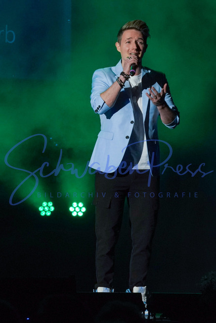 060424Ho2109 | Damiano Maiolini -Stauferkrone 2024
Der internationale Schlagerwettbewerb Stauferkrone wird 2024 bereits zum fuenften Mal von Maitis Media ausgerichetet. 
Deutschland, Donzodrf, Stadthalle, 06.04.2024


