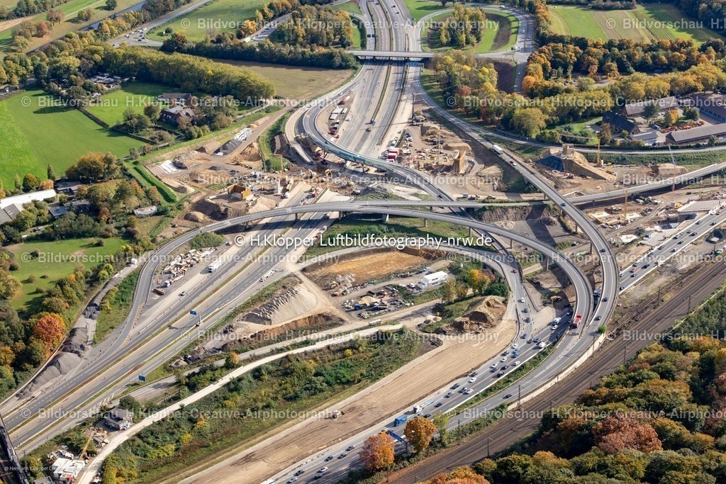 Luftbilder  Duisburg-6971 | Luftbild Baustellen zum Umbau und der Sanierung sowie Neugestaltung des Autobahnkreuz Kaiserberg mit "Spaghetti-Knoten" in Duisburg im Ruhrgebiet im Bundesland Nordrhein-Westfalen. Das Kreuz über dem Fluss Ruhr im Ruhrgebiet verbindet die Bundesautobahn A 3 mit der Autobahn A 40. - Realisiert mit Pictrs.com