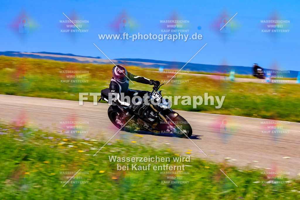 043-2030 | Hier findet Ihr Bilder von Touristenfahrten auf der Nürburgring Nordschleife oder von anderen Veranstaltungen die ich besucht habe. Viel Spass beim Durch Schauen 