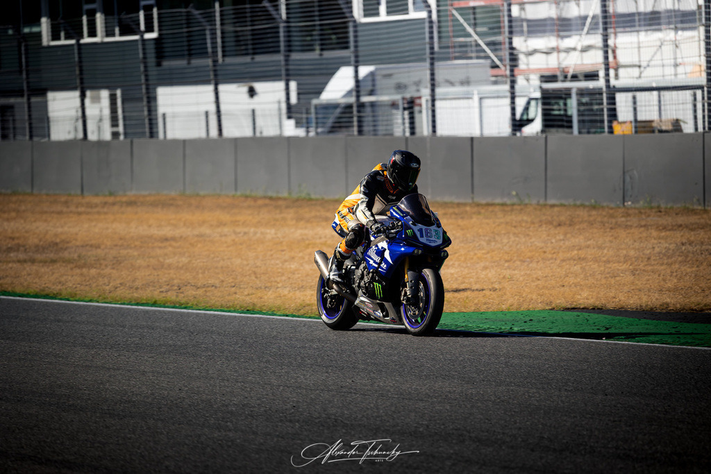 Ducati Trackday Hockenheimring 2026 | Entdecken Sie die faszinierende Welt von Alexander Tschuncky Arts: Kreative Fotografie, atemberaubende Automobilkunst und hochwertiger Bilderdruck. Lassen Sie sich inspirieren! - Realisiert mit Pictrs.com