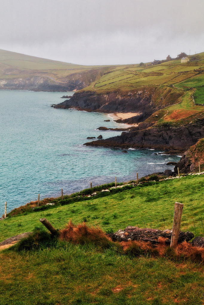 Irish Coast | typische Küstenlandschaft im Westen von Irland. - Realisiert mit Pictrs.com