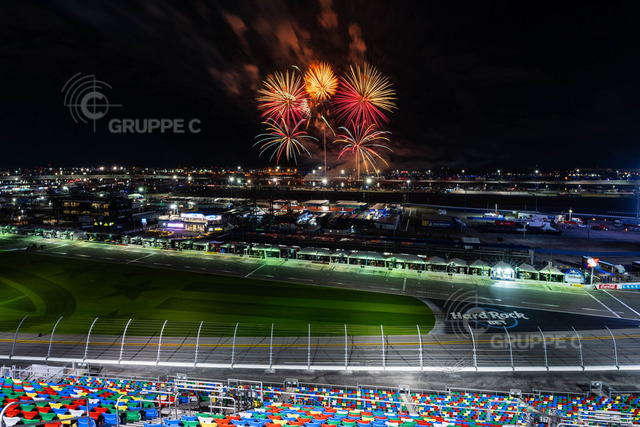 24hDay25_011720324712030SVS_SVS-3 | Roar Before The Rolex 24, Daytona 2025 - Foto: Gruppe C Photography - Realisiert mit Pictrs.com