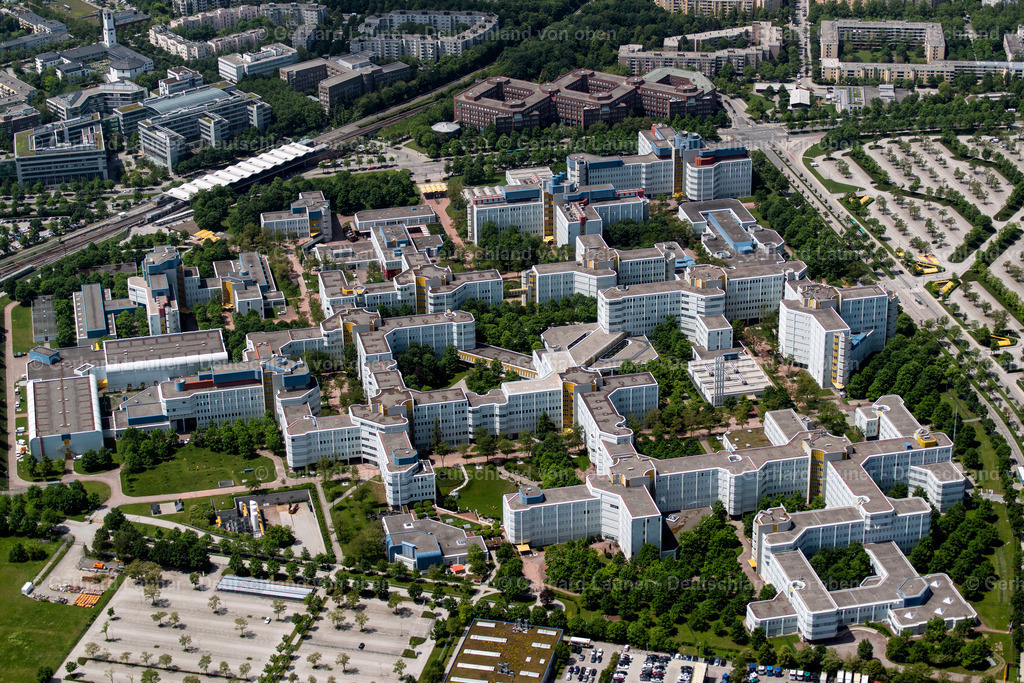 3804222 | Online-Shop für Luftbilder aus Deutschland. Seit über 45 Jahren baut Gerhard Launer das Luftbildarchiv mit unterschiedlichsten Themen stetig weiter aus.