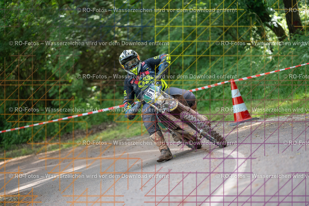 Wolfshausen 4 Lauf -1347 | Sportfotografie von RO-Fotos: Motorsport, Motocross, Enduro, Laufveranstaltungen und Triathlon. Professionelle Fotos von Sportlern und Events. - Realisiert mit Pictrs.com